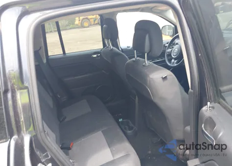 2014 Jeep Compass Sport из США, поврежденный, VIN 1C4NJDBB0ED592573